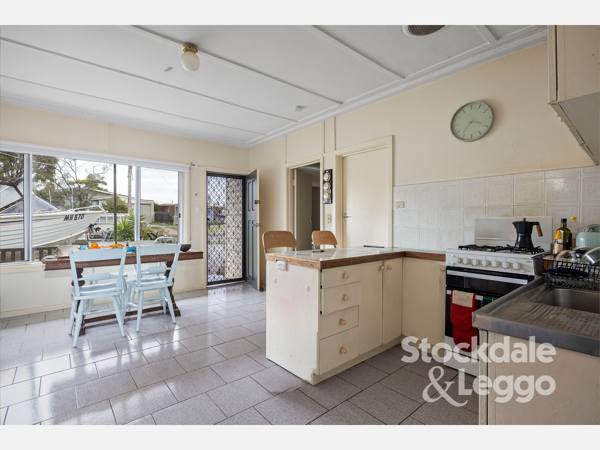 60 Russell Street, Tootgarook VIC 3941, Tootgarook - Thumbnail 4