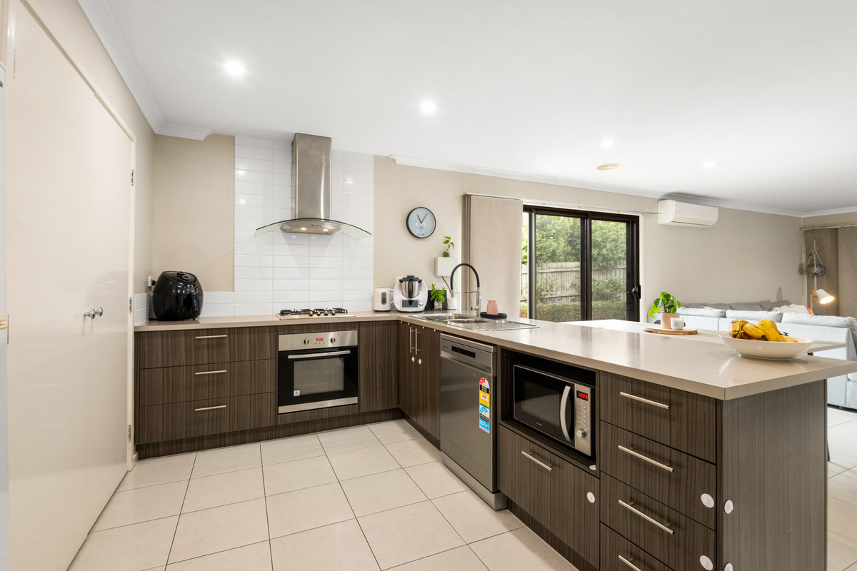 58 Rosemond Way, Bannockburn VIC 3331, Bannockburn - Thumbnail 2