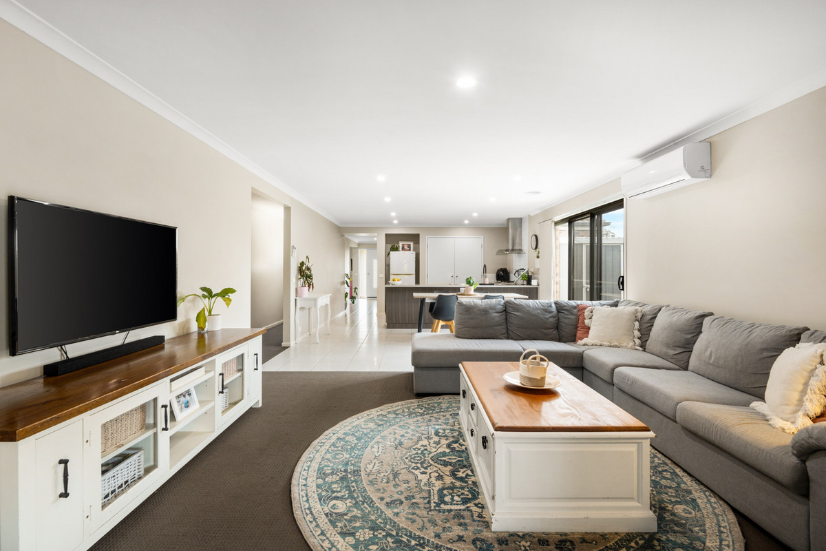 58 Rosemond Way, Bannockburn VIC 3331, Bannockburn - Thumbnail 3