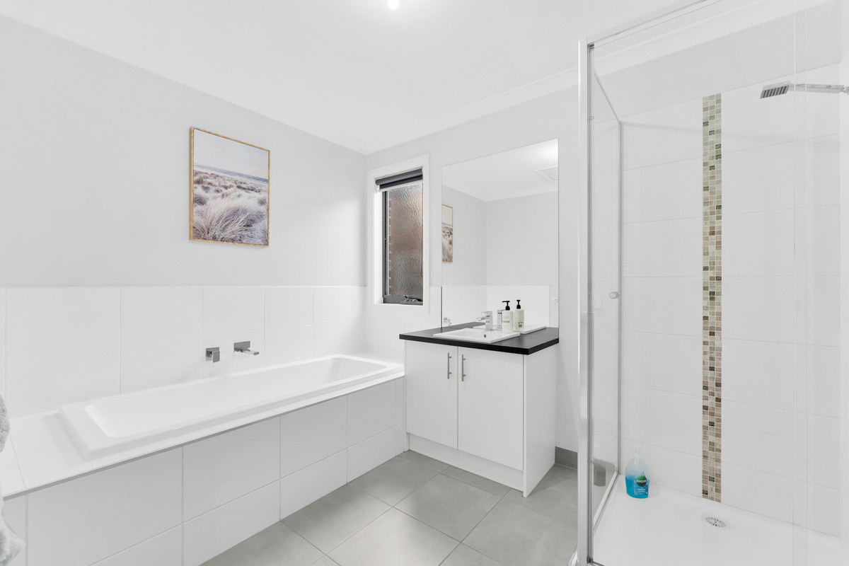 59 Belmont Crescent, Pakenham VIC 3810, Pakenham - Thumbnail 6