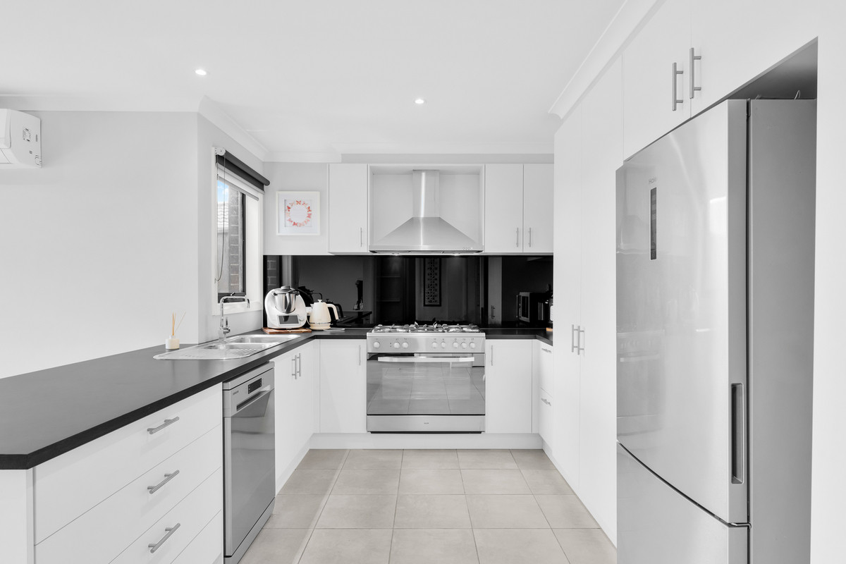 59 Belmont Crescent, Pakenham VIC 3810, Pakenham - Thumbnail 8