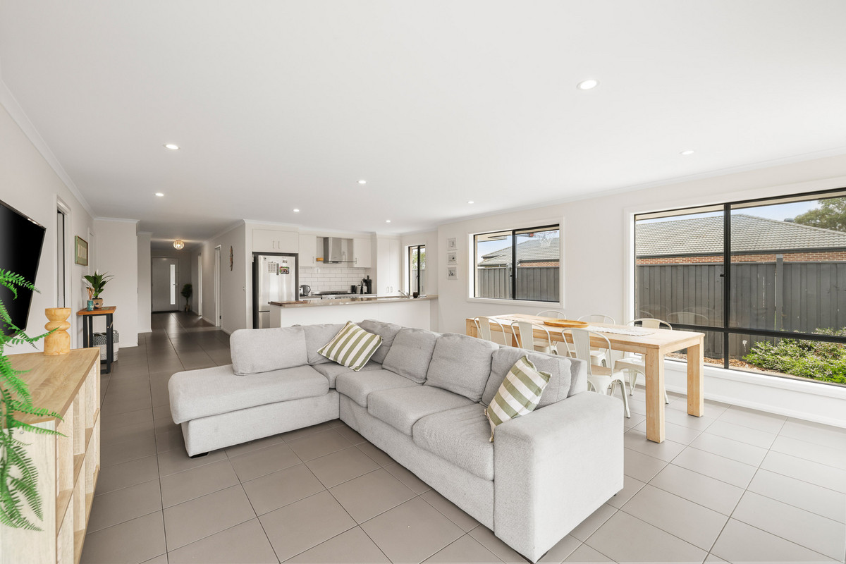 7 Currawong Close, Cowes VIC 3922, Cowes - Thumbnail 3