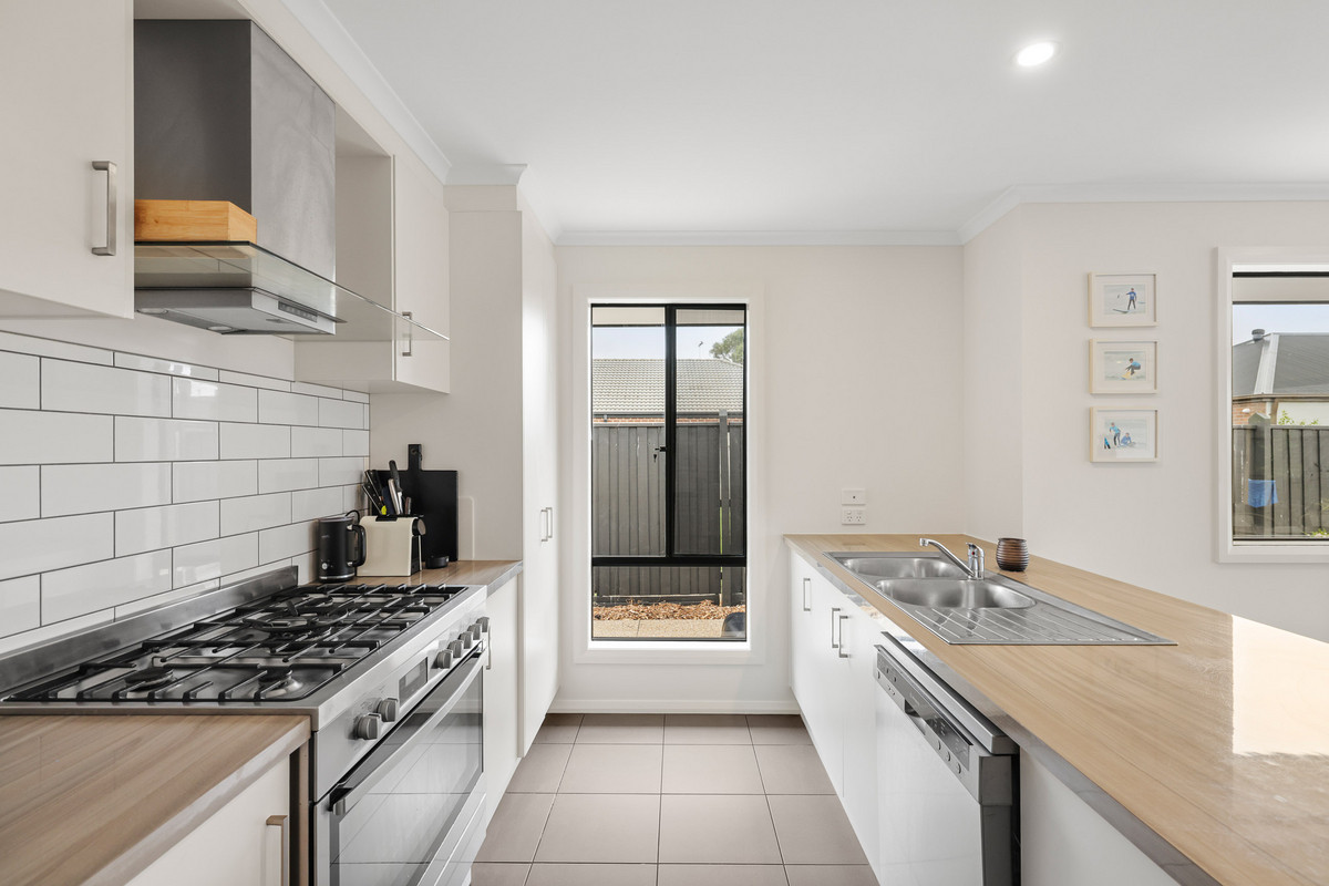 7 Currawong Close, Cowes VIC 3922, Cowes - Thumbnail 4