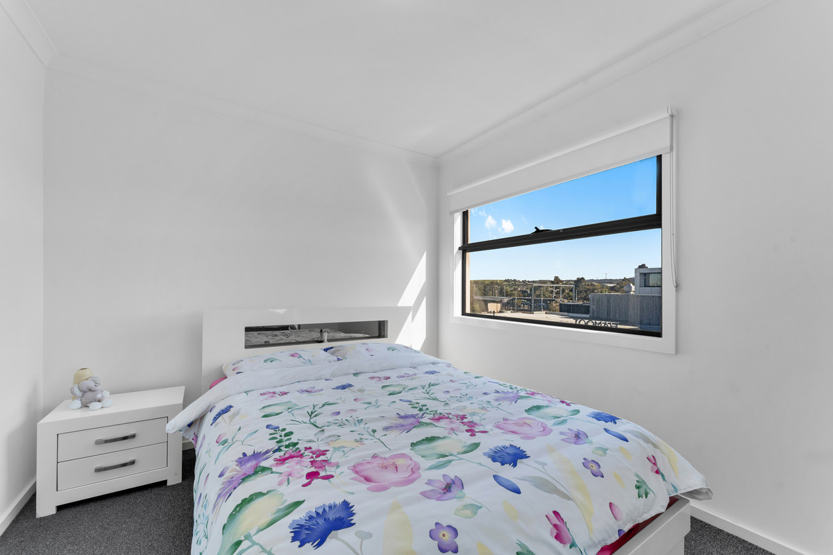 31 Golden Green Street, Pakenham VIC 3810, Pakenham - Thumbnail 7