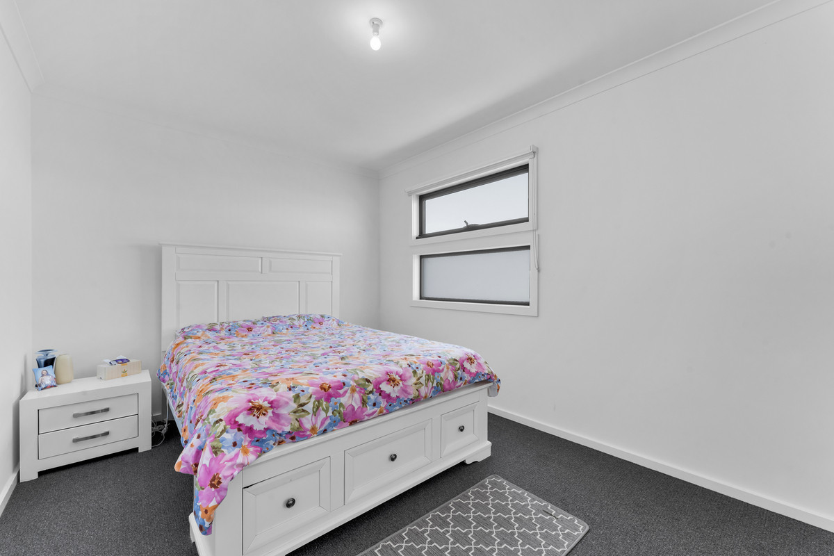 31 Golden Green Street, Pakenham VIC 3810, Pakenham - Thumbnail 8