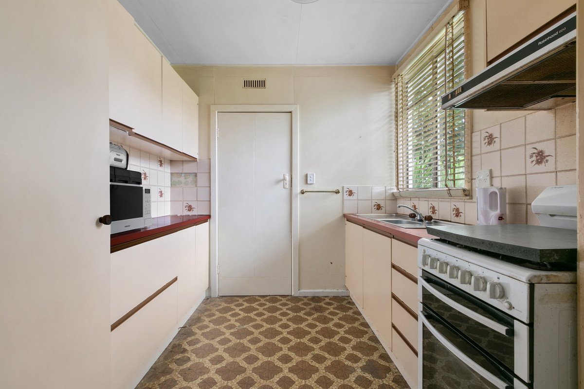 56 McDonald Street, Morwell VIC 3840, Morwell - Thumbnail 2