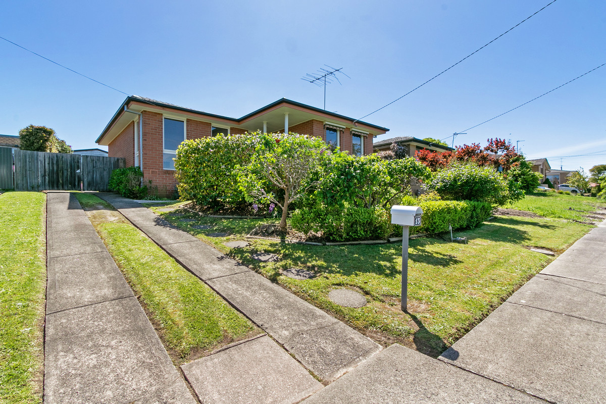 13 McCarthy Street, Churchill VIC 3842, Churchill - Thumbnail 2