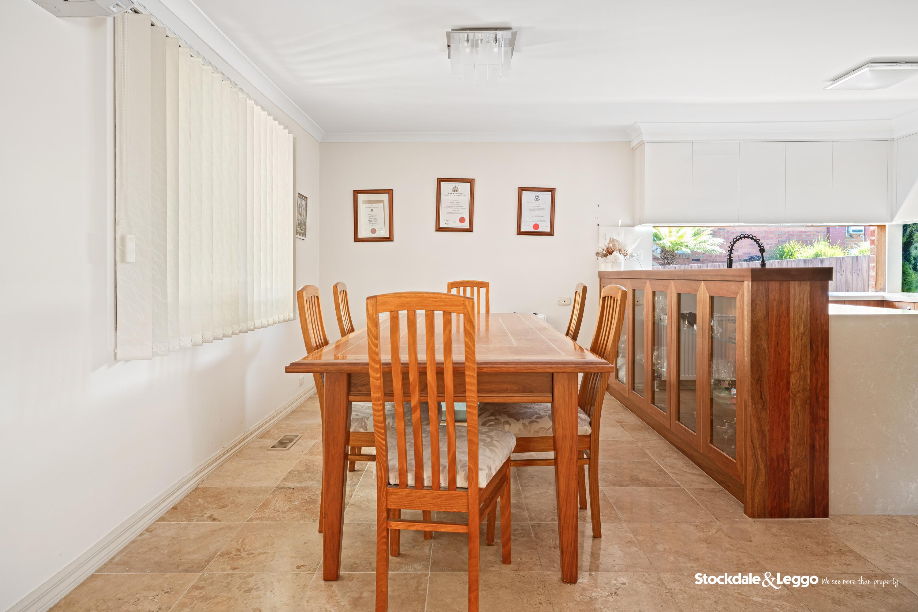 1 Durness Court, Endeavour Hills VIC, Endeavour Hills - Thumbnail 3