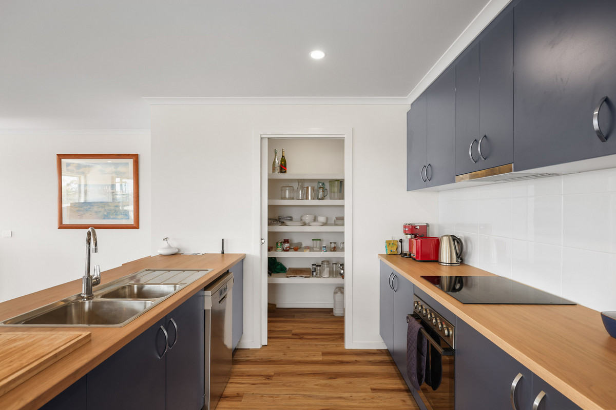 8 Edgar Road, San Remo VIC 3925, San Remo - Thumbnail 4
