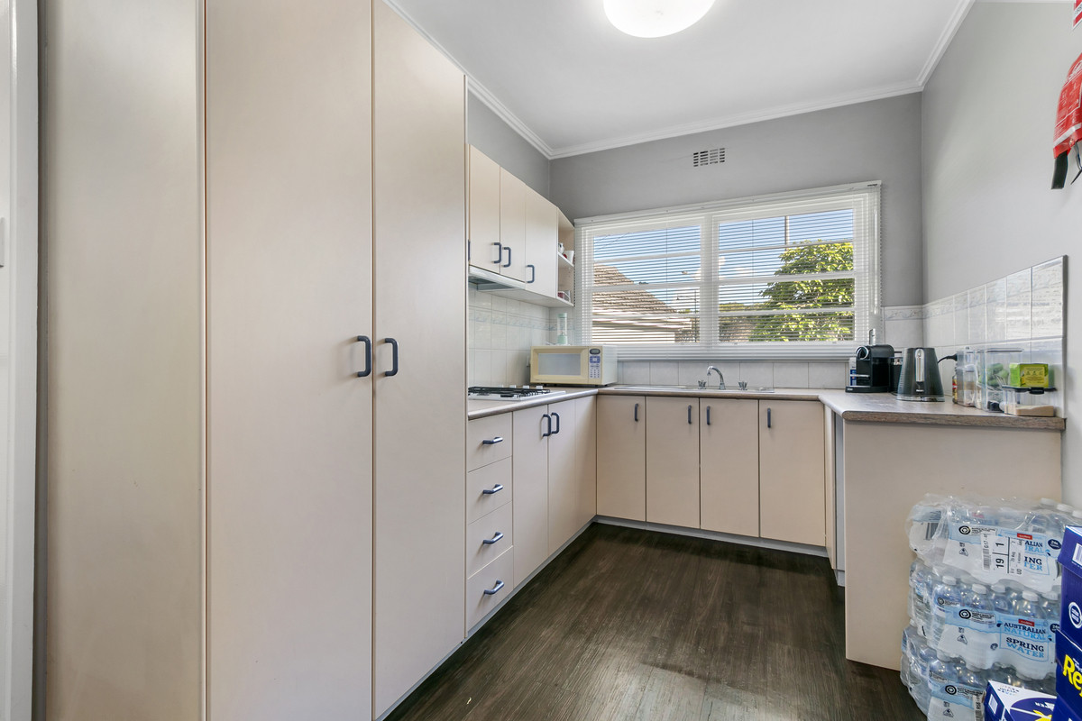 130 Commercial Road, Morwell VIC 3840, Morwell - Thumbnail 4