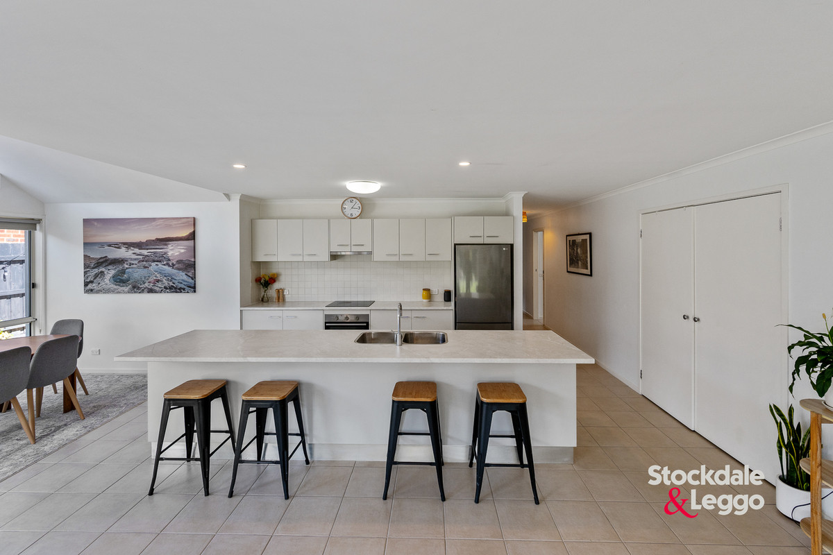 17 Outrigger Drive, INVERLOCH VIC 3996, Inverloch - Thumbnail 4