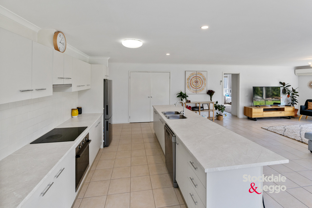 17 Outrigger Drive, INVERLOCH VIC 3996, Inverloch - Thumbnail 5