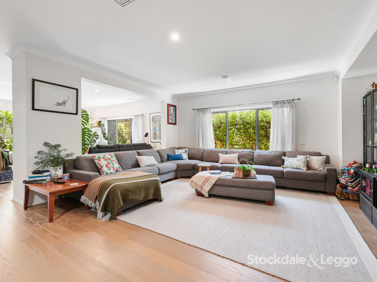 10 Barron Way, Weir Views VIC 3338, Weir Views - Thumbnail 2