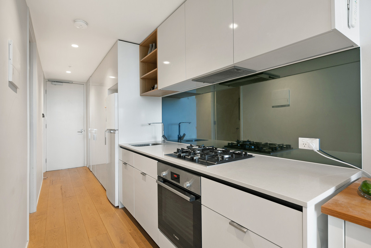 301 / 21 Plenty Road, BUNDOORA VIC 3083, Bundoora - Thumbnail 4