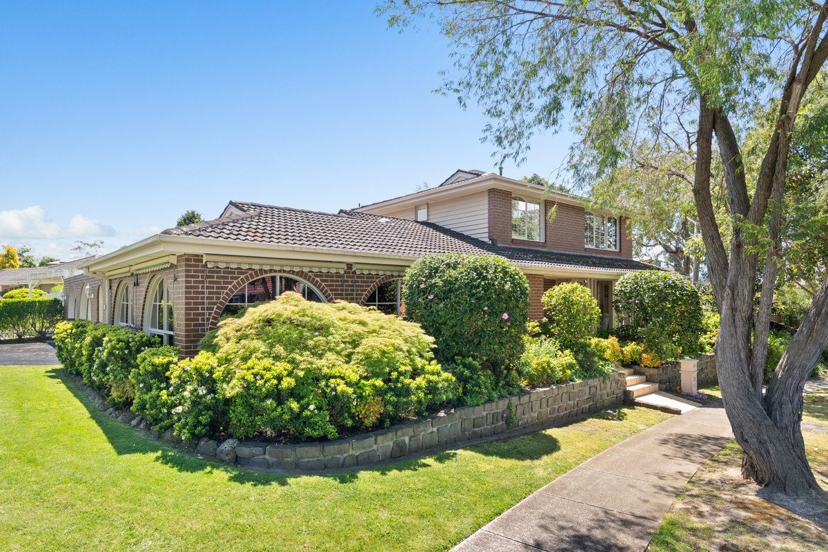 23 Piccadilly Avenue, Wantirna South VIC 3152, Wantirna South - Image 1