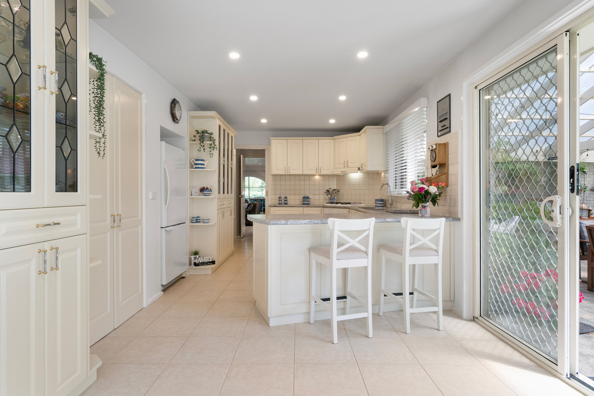 23 Piccadilly Avenue, Wantirna South VIC 3152, Wantirna South - Thumbnail 3