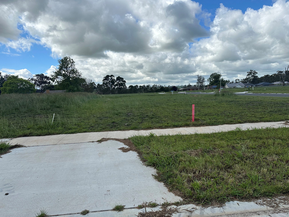 Lot 205 / 1 Mountkinane Court, Longwarry VIC 3816, Longwarry - Thumbnail 2