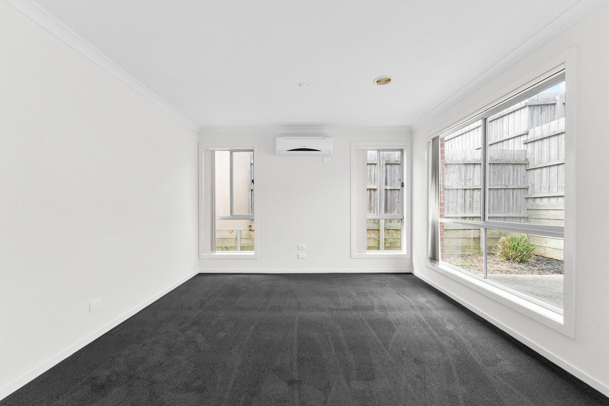 34 / 11 Hawk Avenue, Pakenham VIC 3810, Pakenham - Thumbnail 3