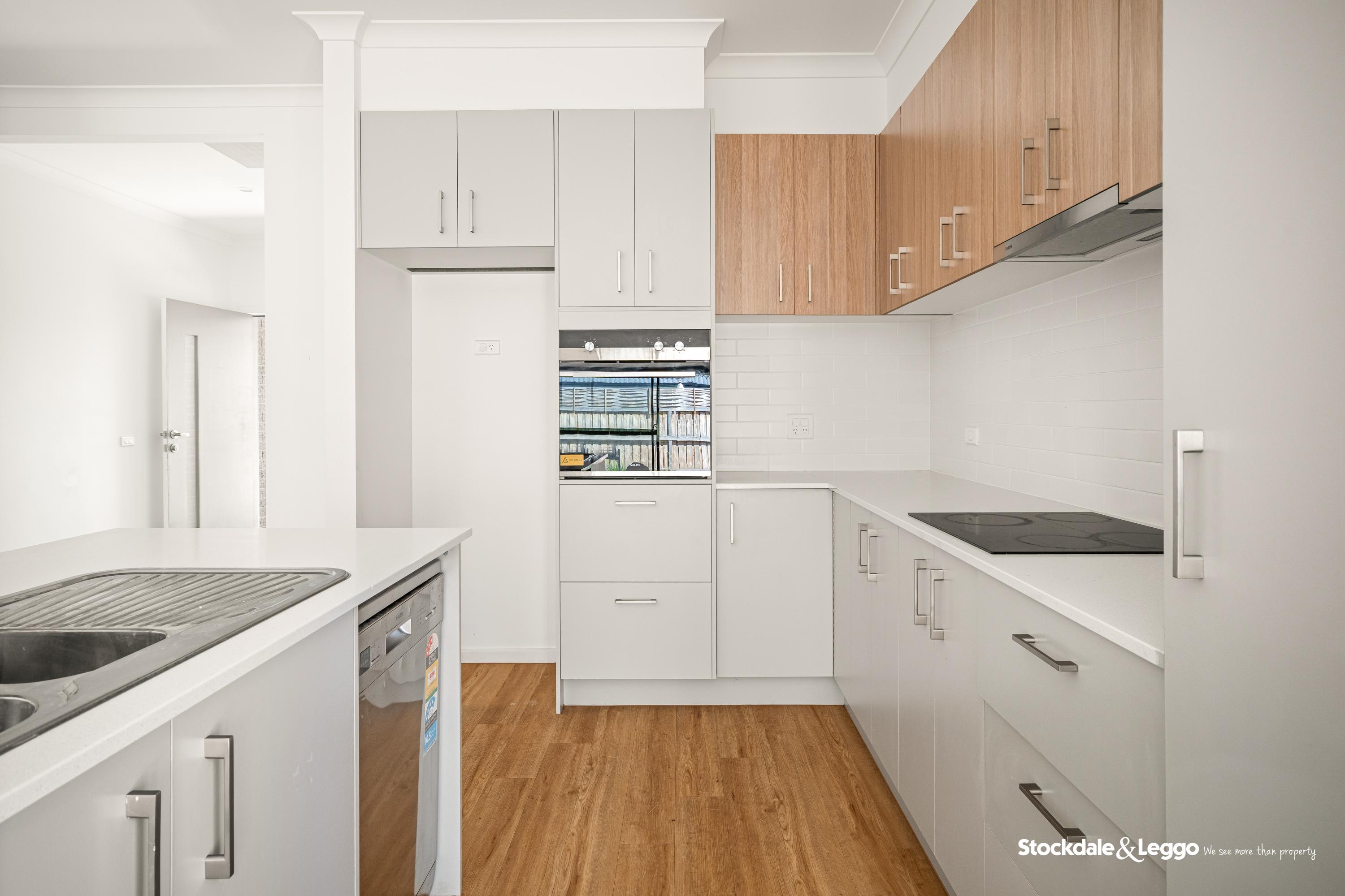 37 Protea Street, Junction Village VIC, Junction Village - Thumbnail 4