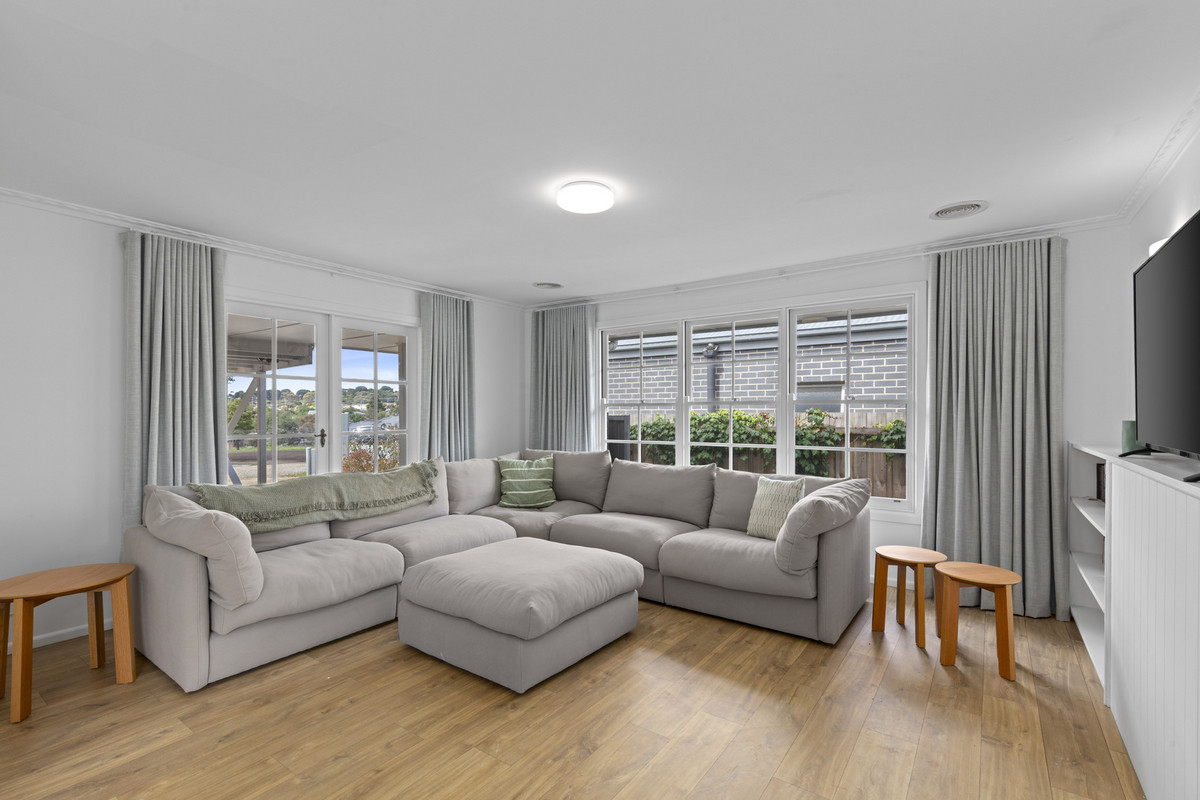 1 / 33 Newcombe Street, Drysdale VIC 3222, Drysdale - Thumbnail 2