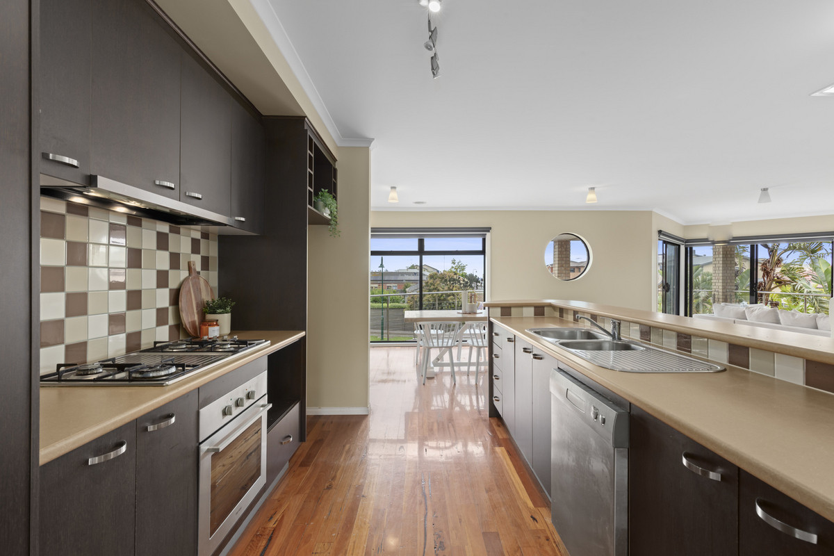 24 Leonard Drive, DRYSDALE VIC 3222, Drysdale - Thumbnail 5
