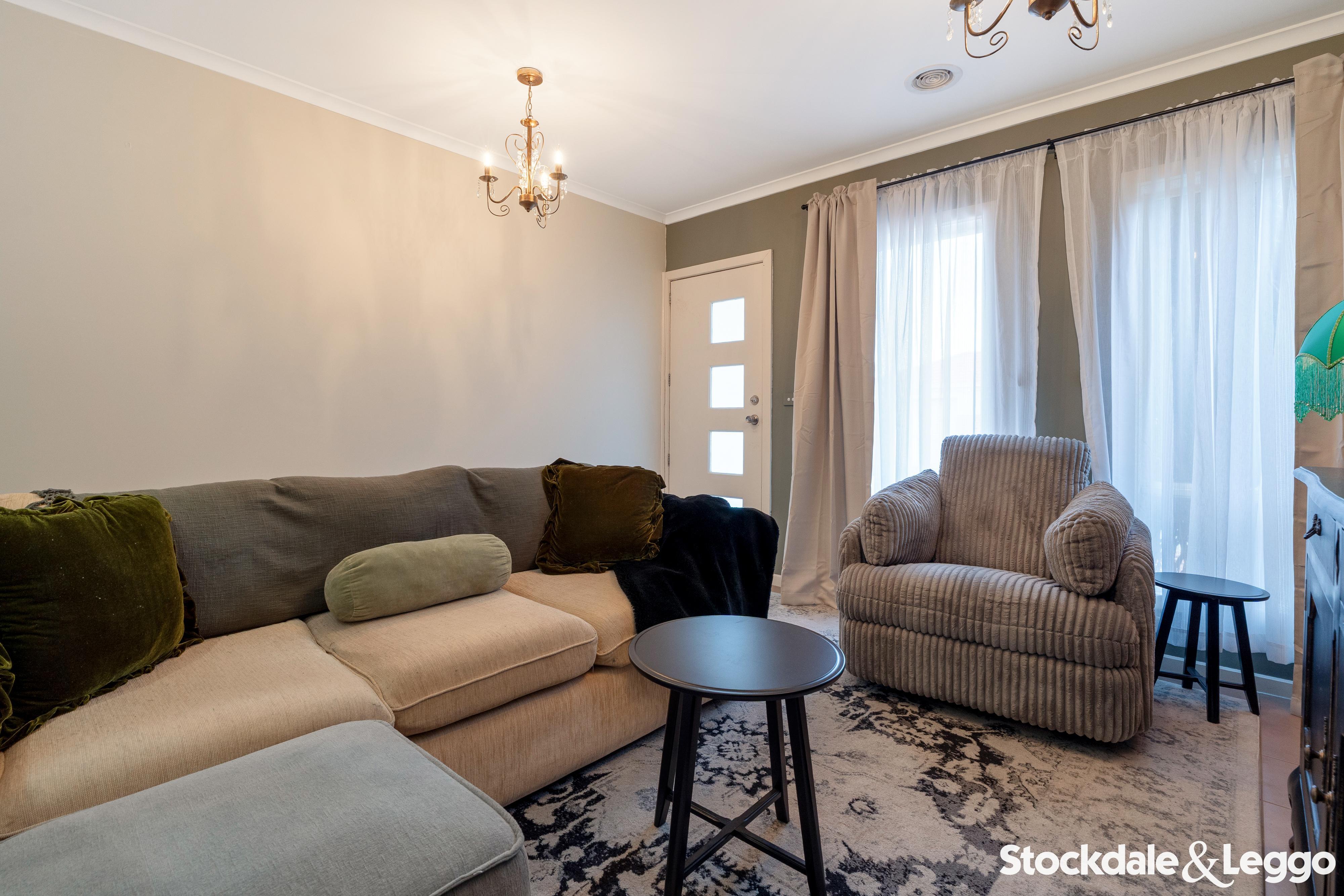 18 David Circuit, Hillside VIC, Hillside - Thumbnail 2