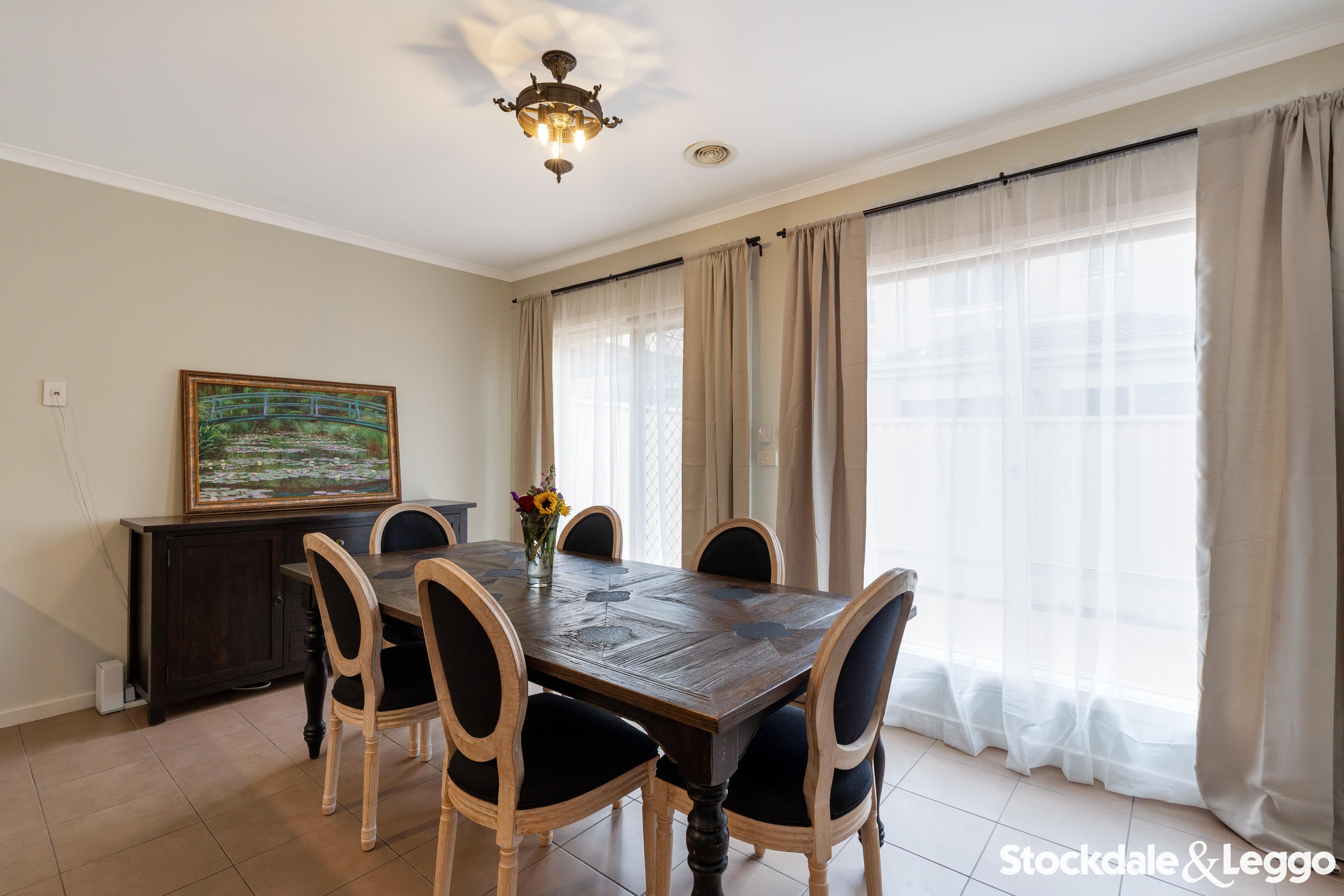 18 David Circuit, Hillside VIC, Hillside - Thumbnail 4