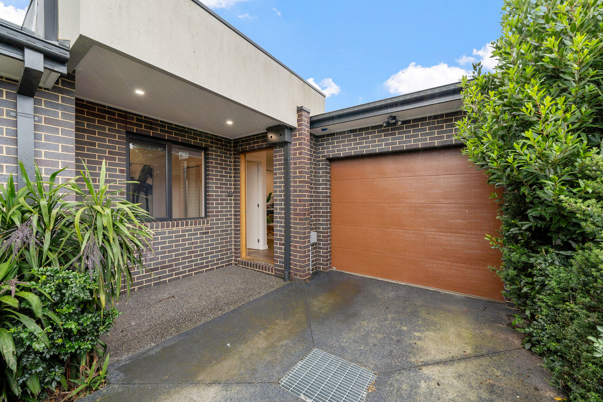 3 / 8 Leonard Avenue, Glenroy VIC 3046