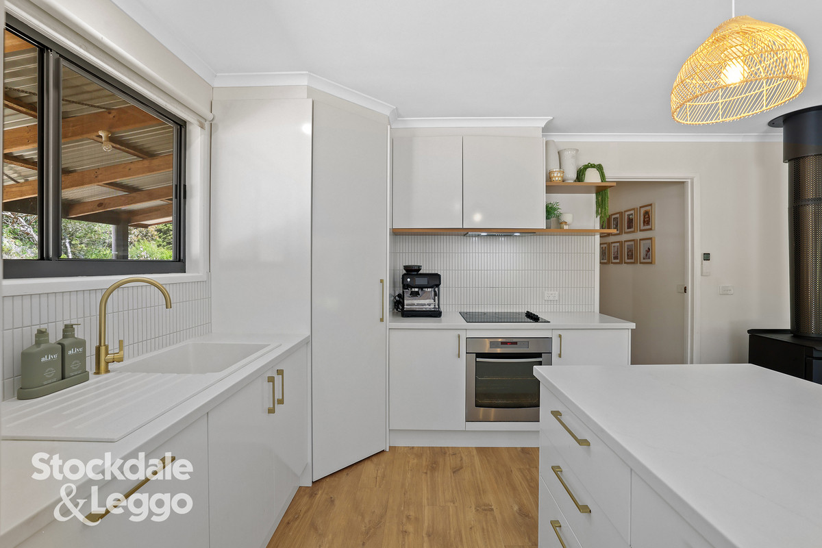 3 Golf Links Drive, Mirboo North VIC 3871, Mirboo North - Thumbnail 6