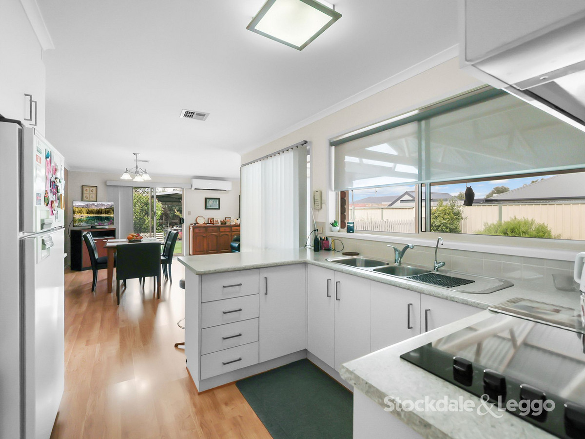 15 Victoria Street, Darley VIC 3340, Darley - Thumbnail 4