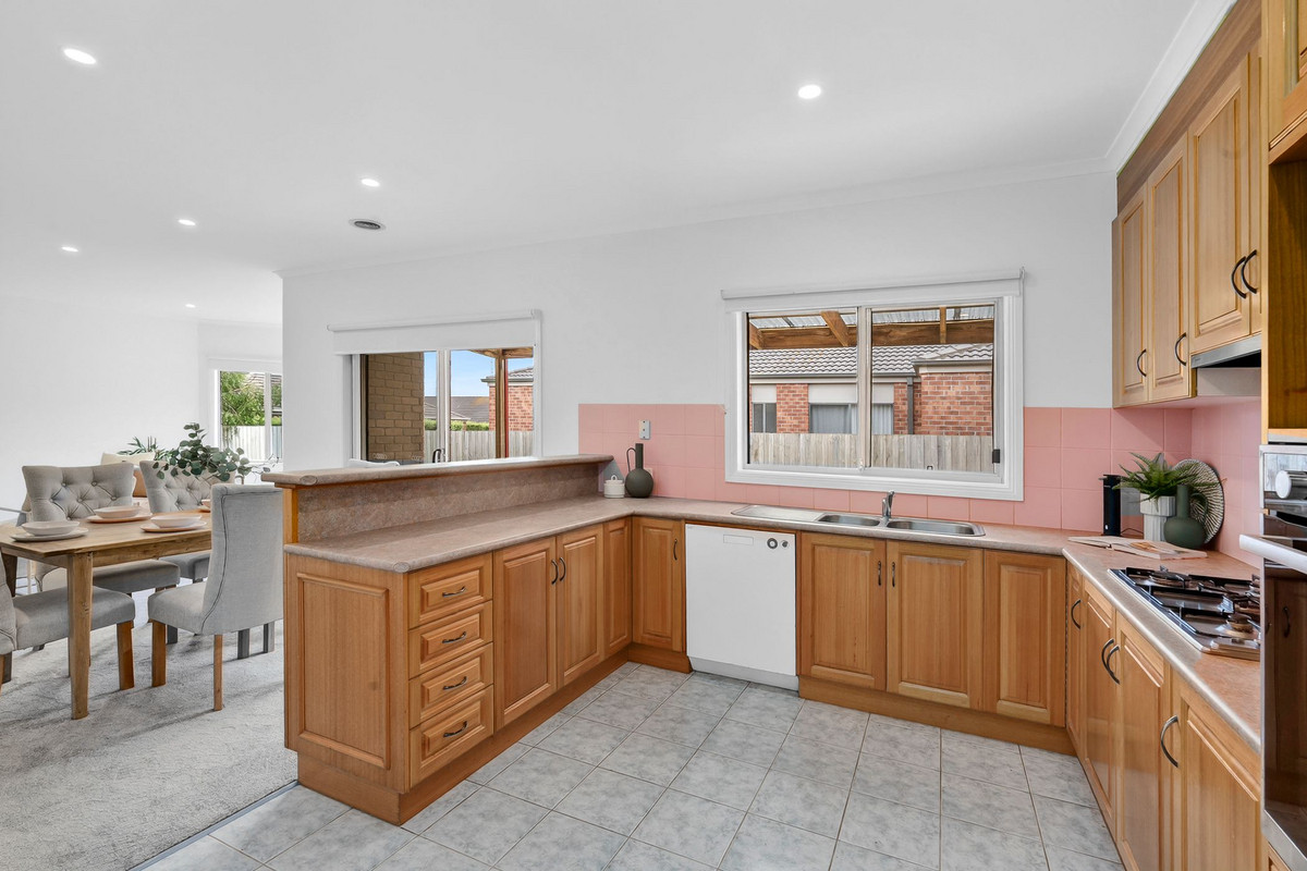 102 Rossack Drive, Waurn Ponds VIC 3216, Waurn Ponds - Thumbnail 4