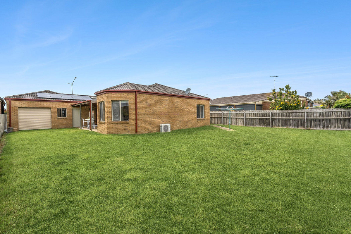 102 Rossack Drive, Waurn Ponds VIC 3216, Waurn Ponds - Thumbnail 6