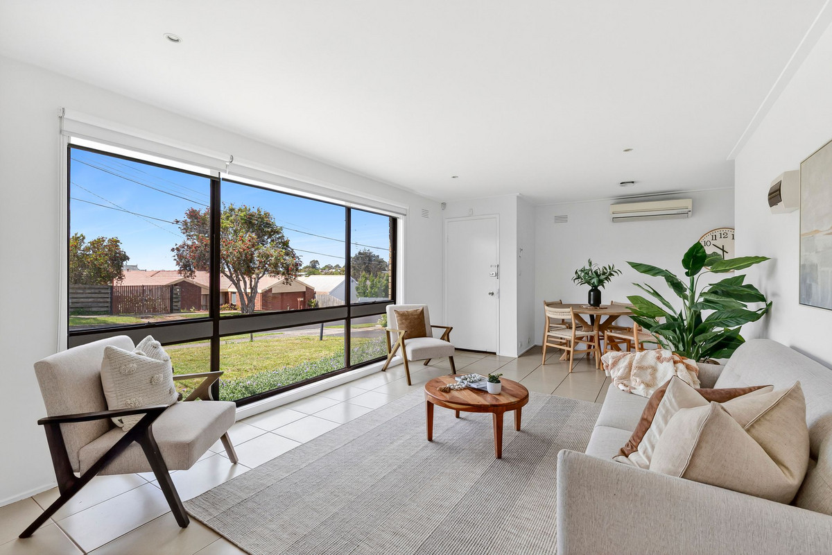 1 / 25 Hutcheson Avenue, Highton VIC 3216, Highton - Thumbnail 2