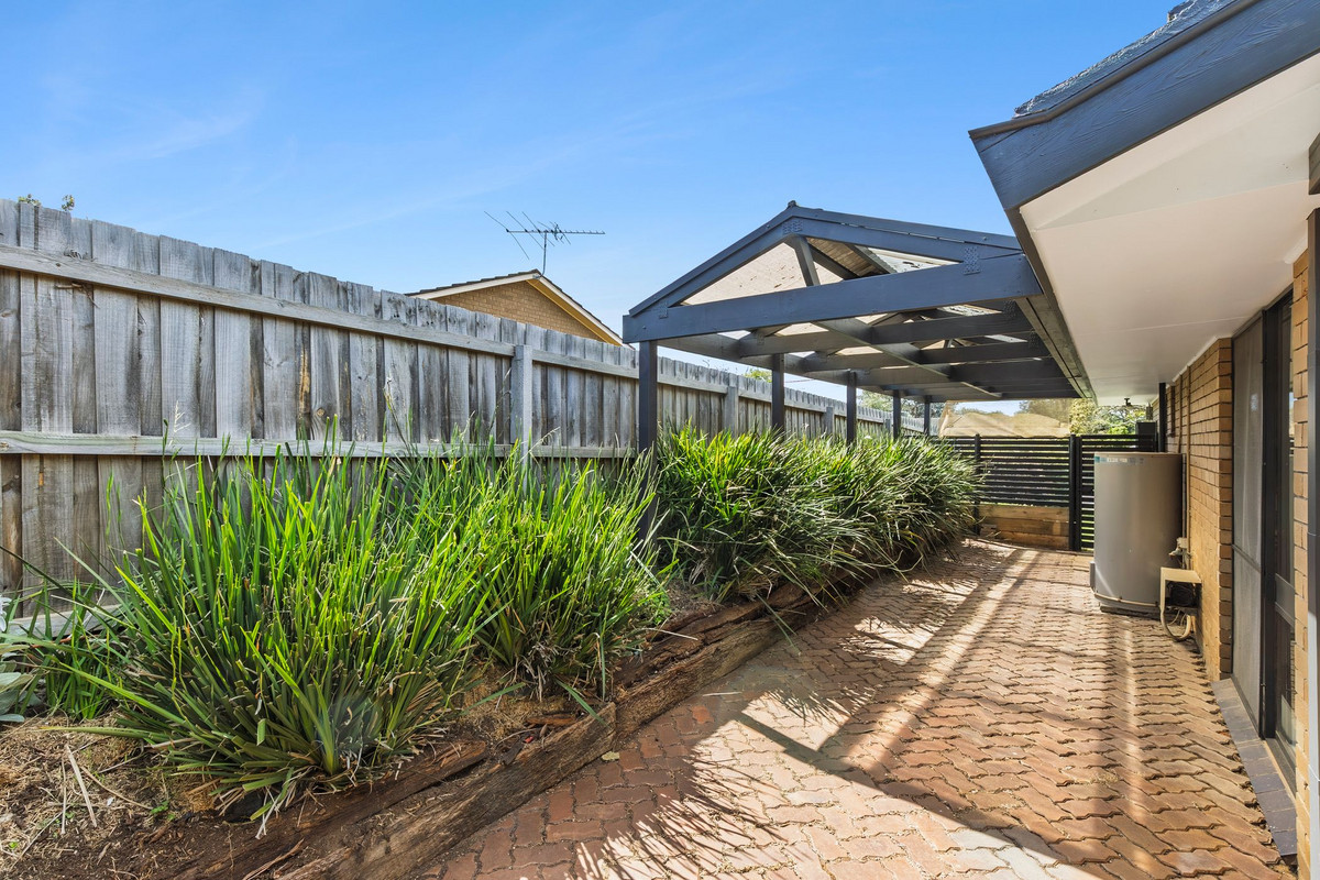 1 / 25 Hutcheson Avenue, Highton VIC 3216, Highton - Thumbnail 6