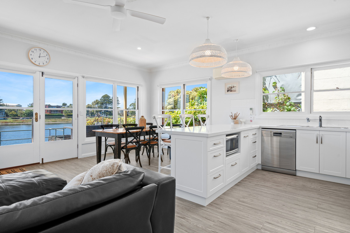 2 / 73 Gipps Street, PORT FAIRY VIC 3284, Port Fairy - Thumbnail 7
