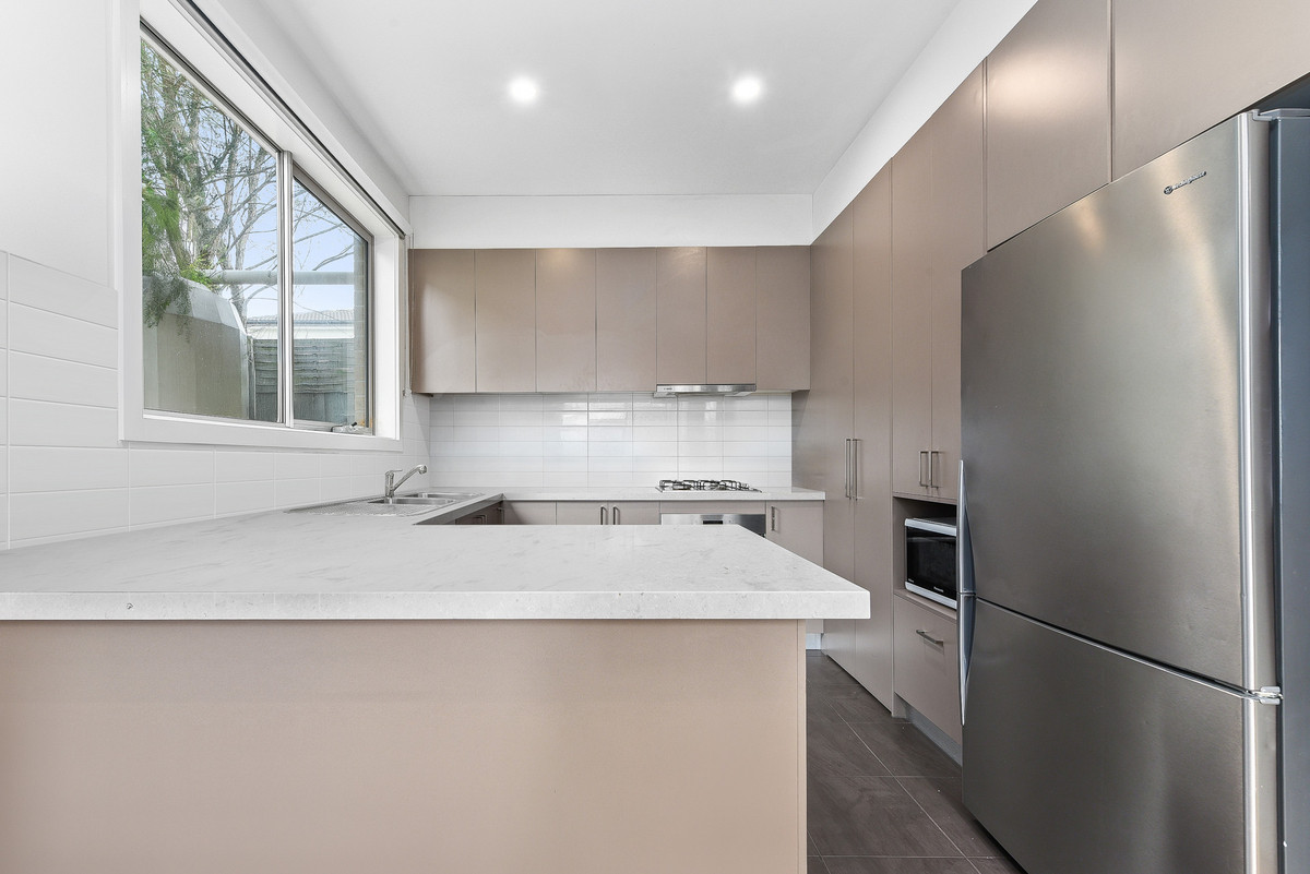 12 Misha Boulevard, Endeavour Hills VIC 3802, Endeavour Hills - Thumbnail 3
