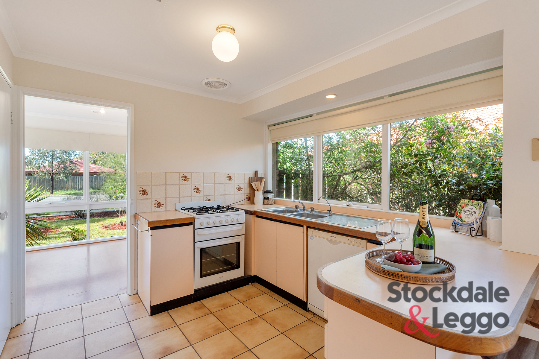 40 Gleneagles Drive, Sunbury VIC, Sunbury - Thumbnail 3