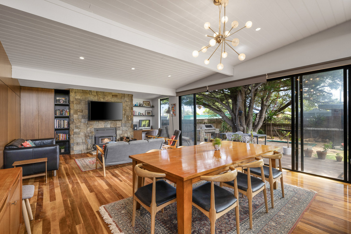 24 Sunderland Bay Road, Sunderland Bay VIC 3922, Sunderland Bay - Thumbnail 2