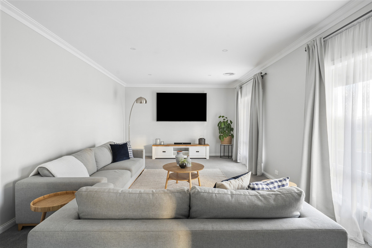 8 Falkirk Crescent, Inverleigh VIC 3321, Inverleigh - Thumbnail 3