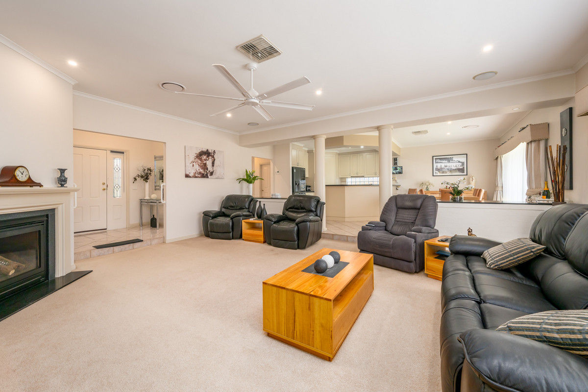23 Trudgen Street, Shepparton VIC 3630, Shepparton - Thumbnail 8