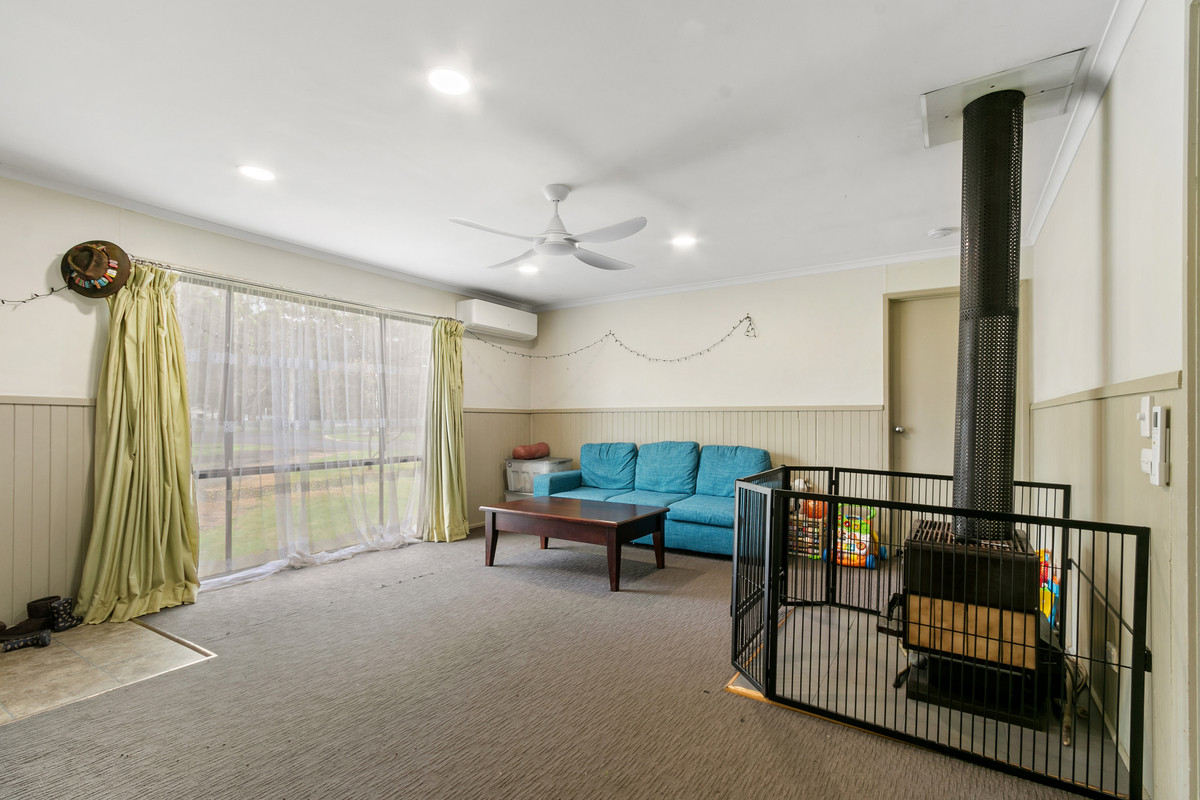 10 Austin Street, Boolarra VIC 3870, Boolarra - Thumbnail 2