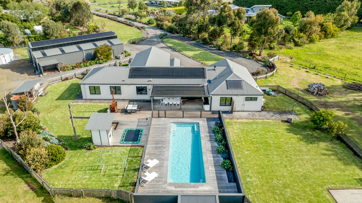 74 Model Lane, Port Fairy VIC 3284, Port Fairy - Thumbnail 2
