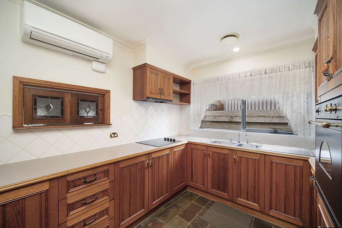 21 Lutana Grove, Warrnambool VIC 3280, Warrnambool - Thumbnail 2