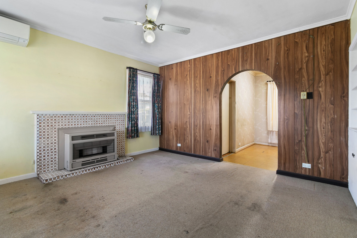 15 Robert Street, Morwell VIC 3840, Morwell - Thumbnail 2