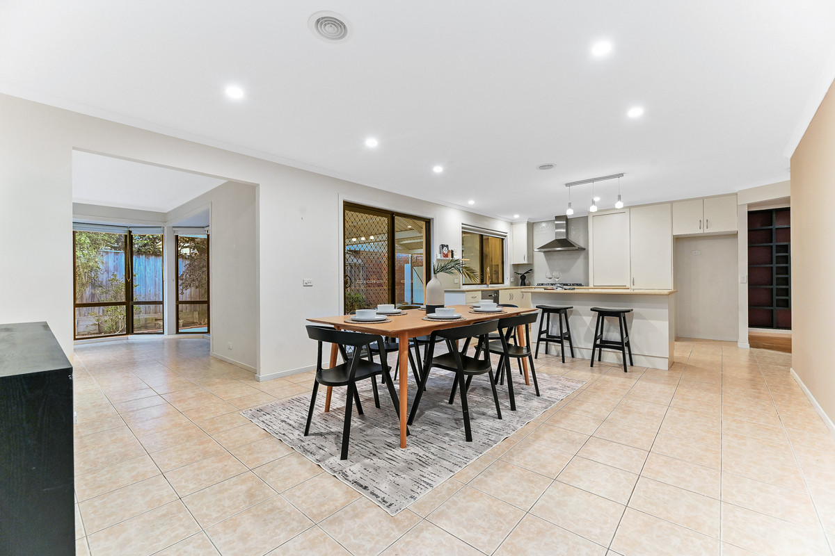 76 Kingston Avenue, NARRE WARREN SOUTH VIC 3805, Narre Warren South - Thumbnail 4