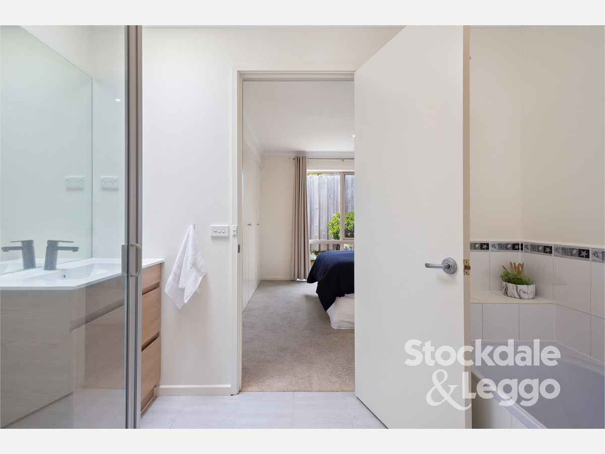33 Bilbul Avenue, Rosebud VIC 3939, Rosebud - Thumbnail 7