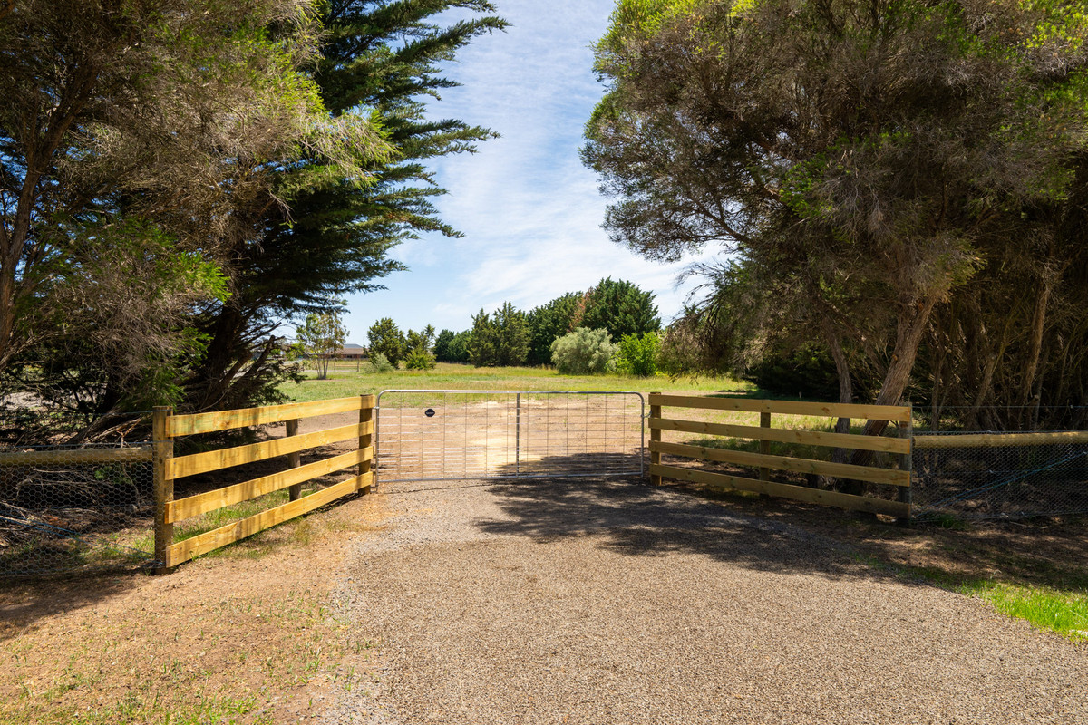 156 Burnside Road, Bannockburn VIC 3331, Bannockburn - Thumbnail 4