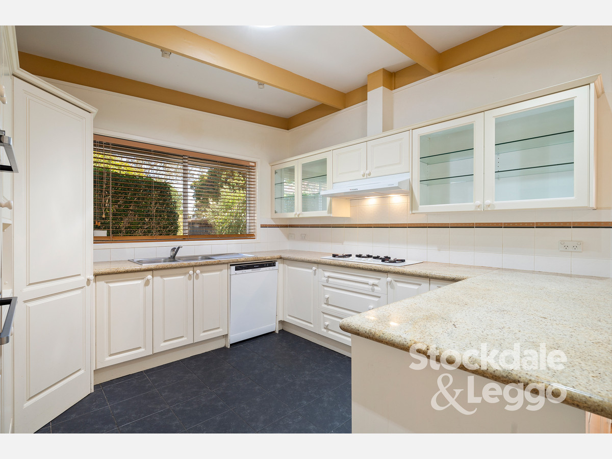 21 Illaroo Street, Capel Sound VIC 3940, Capel Sound - Thumbnail 2