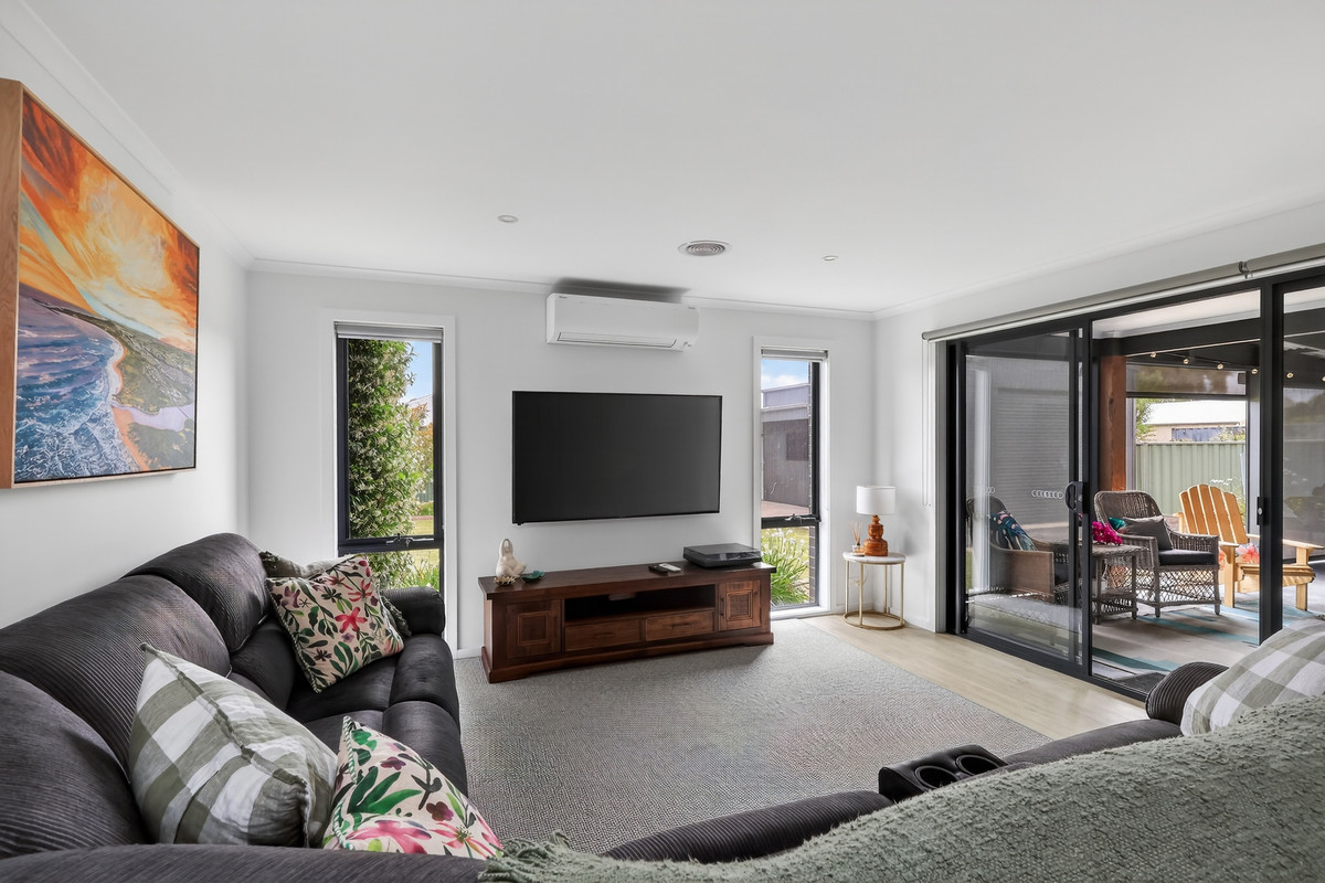 37 Keane Street, Koroit VIC 3282, Koroit - Thumbnail 4