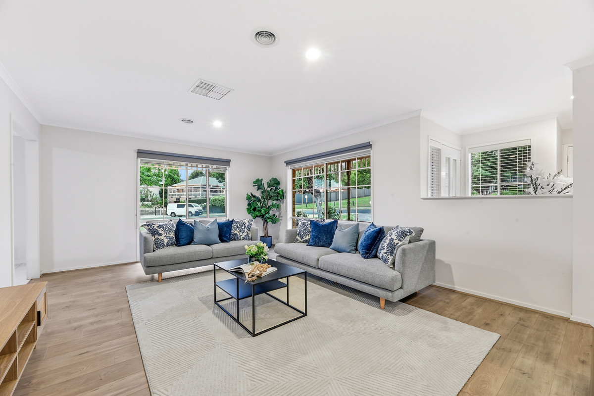 5 Fairholme Boulevard, Berwick VIC 3806, Berwick - Thumbnail 2